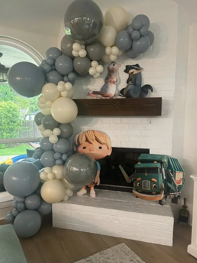 Balloon installation by Balloons and More Party Store